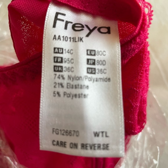 NEW! FREYA Bra and Panties set 36C and size S. - Picture 4 of 8